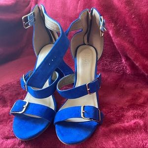 Woman’s heels size 9